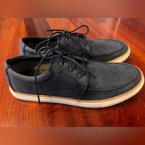 Men’s blue suede casual shoes.